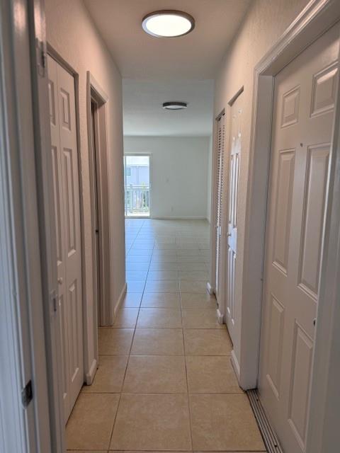 578 NE 20th St 14-E