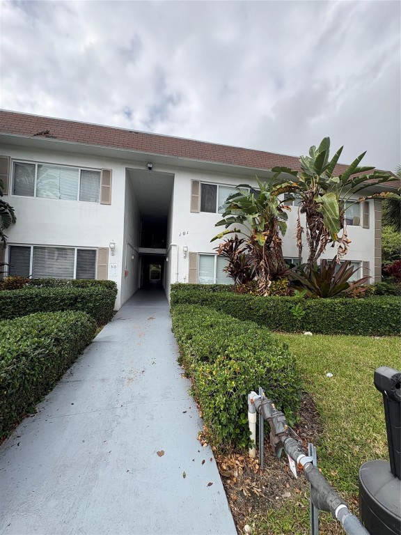 PARK PLACE AT POMPANO CON - Residential Lease