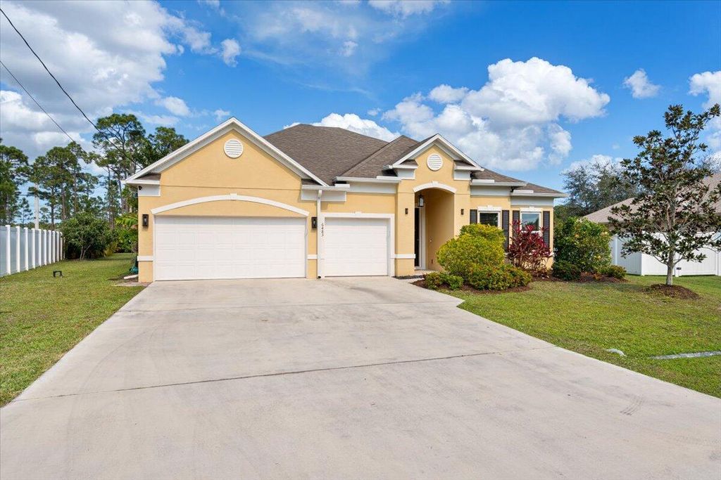 Photo of 6483 NW Groveland Terrace, Port Saint Lucie, FL 34986 (MLS # R11063147)