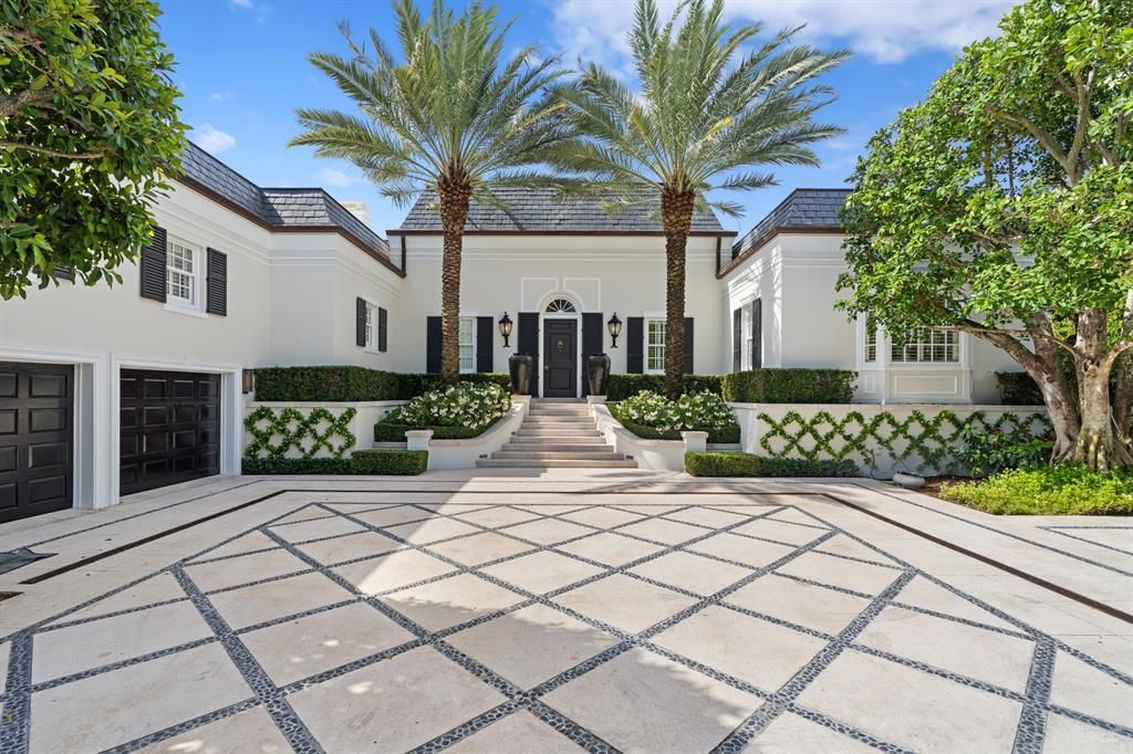 Photo of 134 Casa Bendita, Palm Beach, FL 33480 (MLS # R10780689)