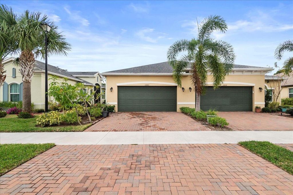 Photo of 12842 SW Lake Fern Circle, Port Saint Lucie, FL 34987 (MLS # R11141173)