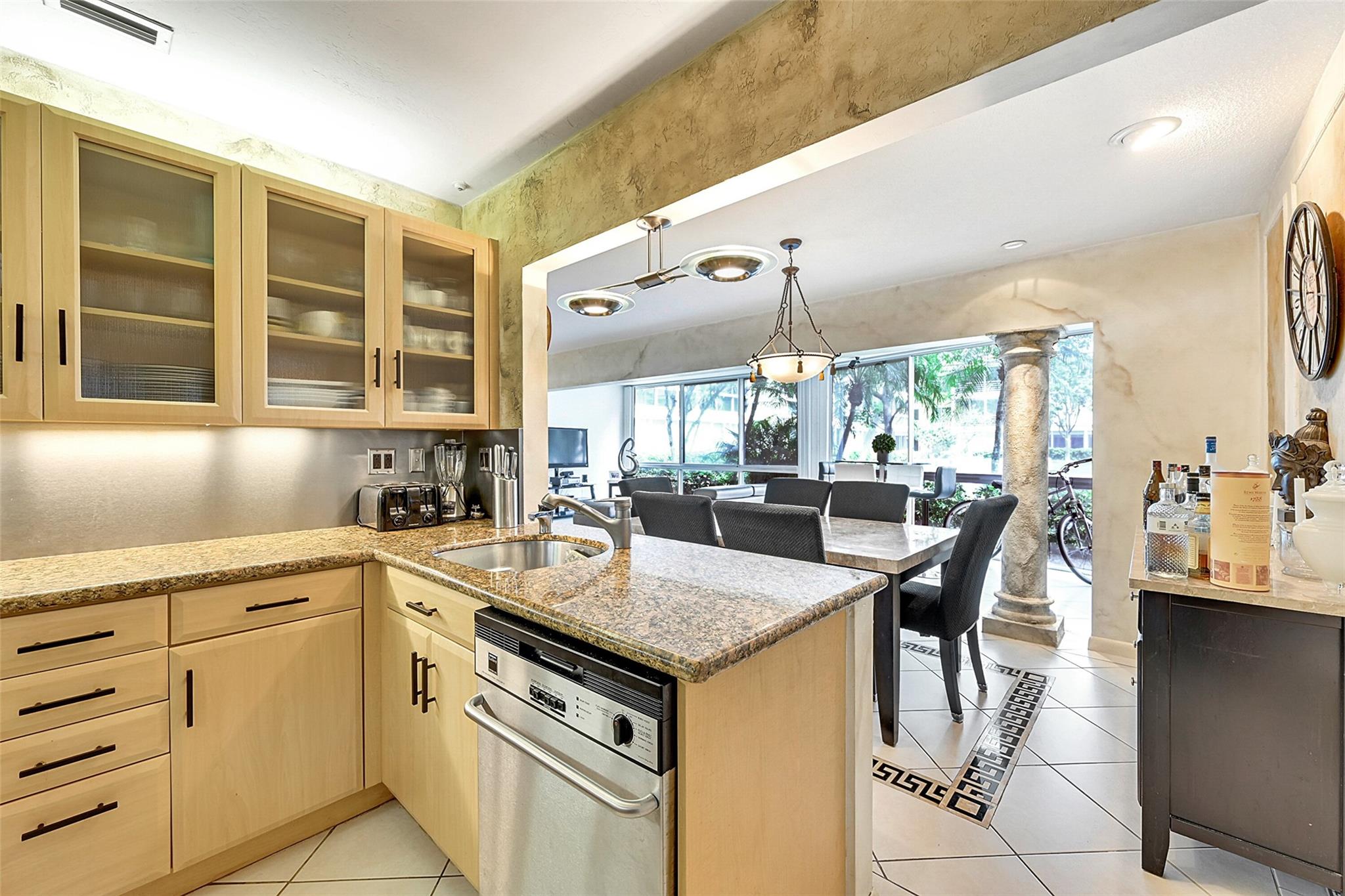 3001 NE 47th Ct 113