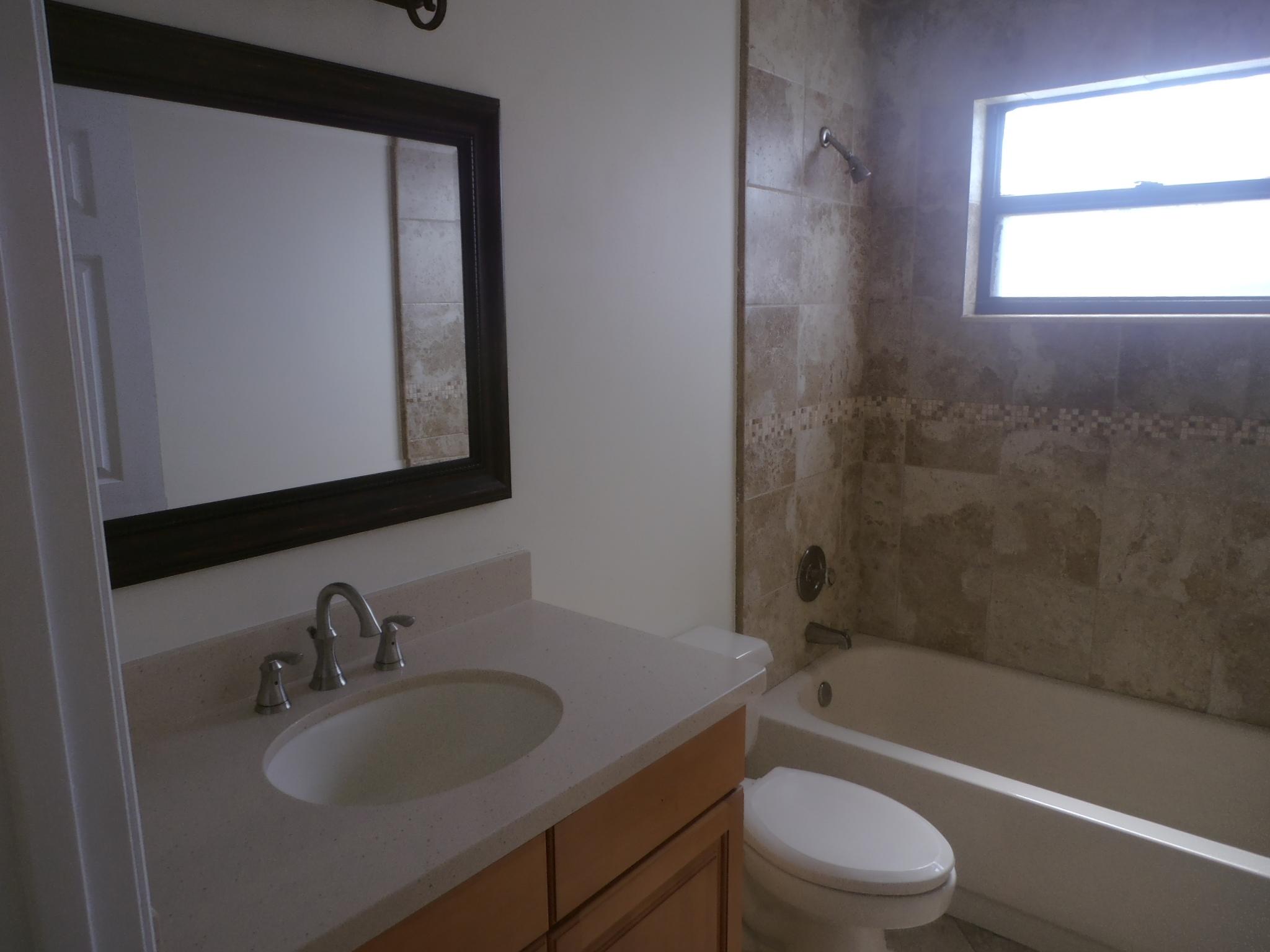 LA MANCHA 2 - Residential Lease