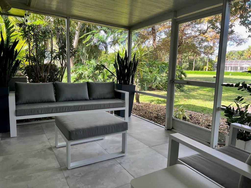 Photo of 4021 N Cypress Drive, Pompano Beach, FL 33069 (MLS # F10556745)