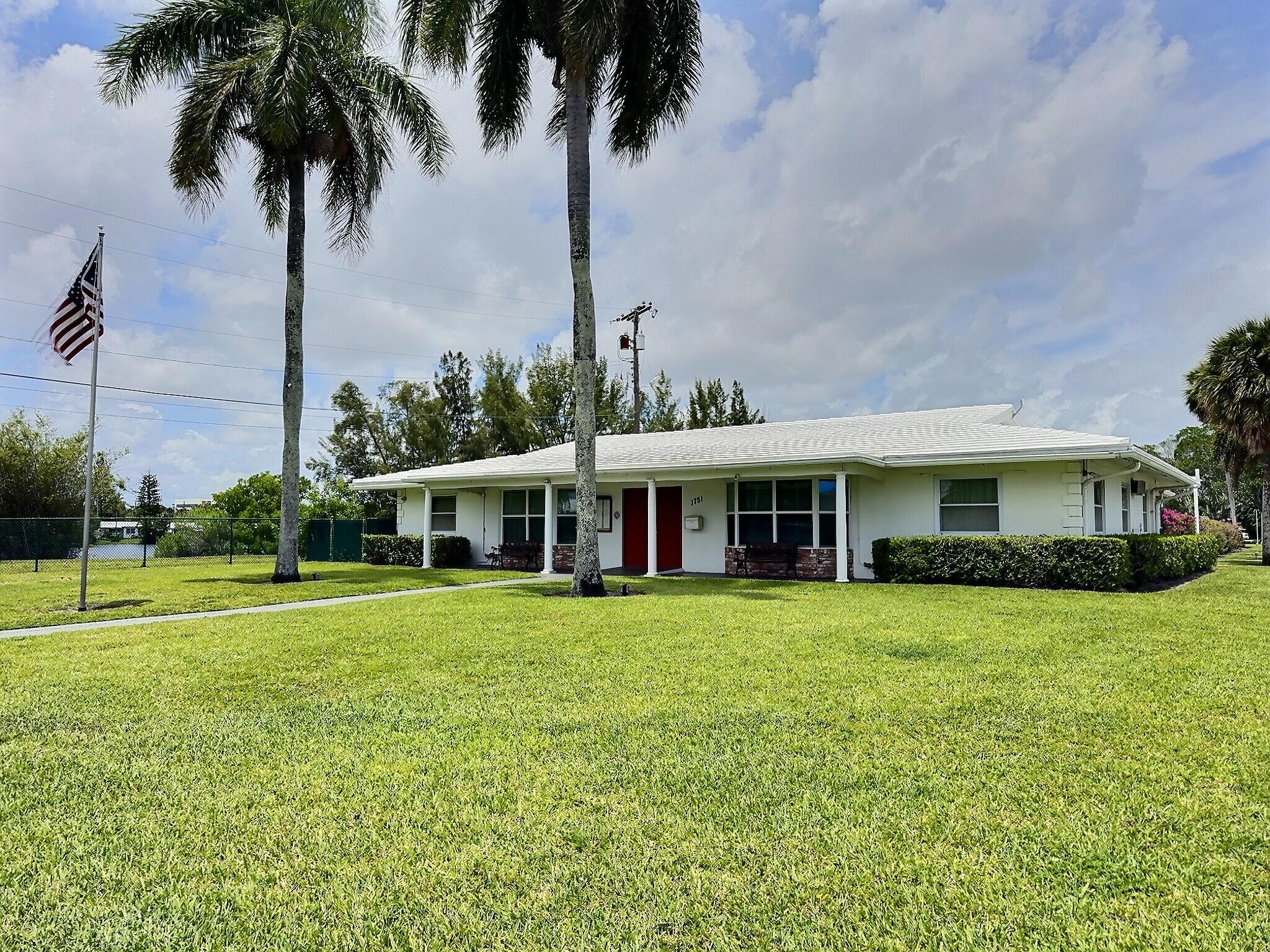 TAMARAC LAKES - Residential