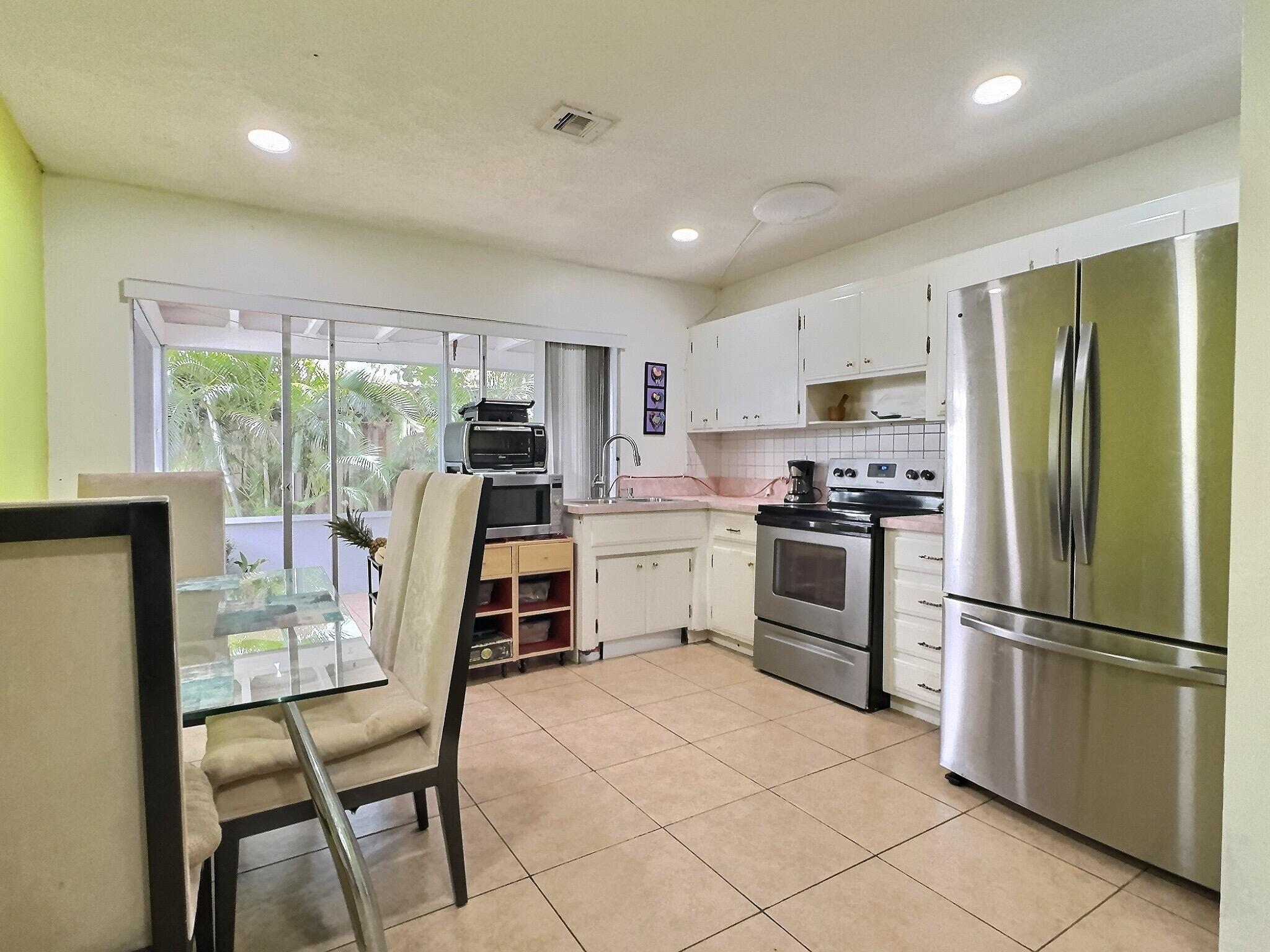 TAMARAC LAKES - Residential