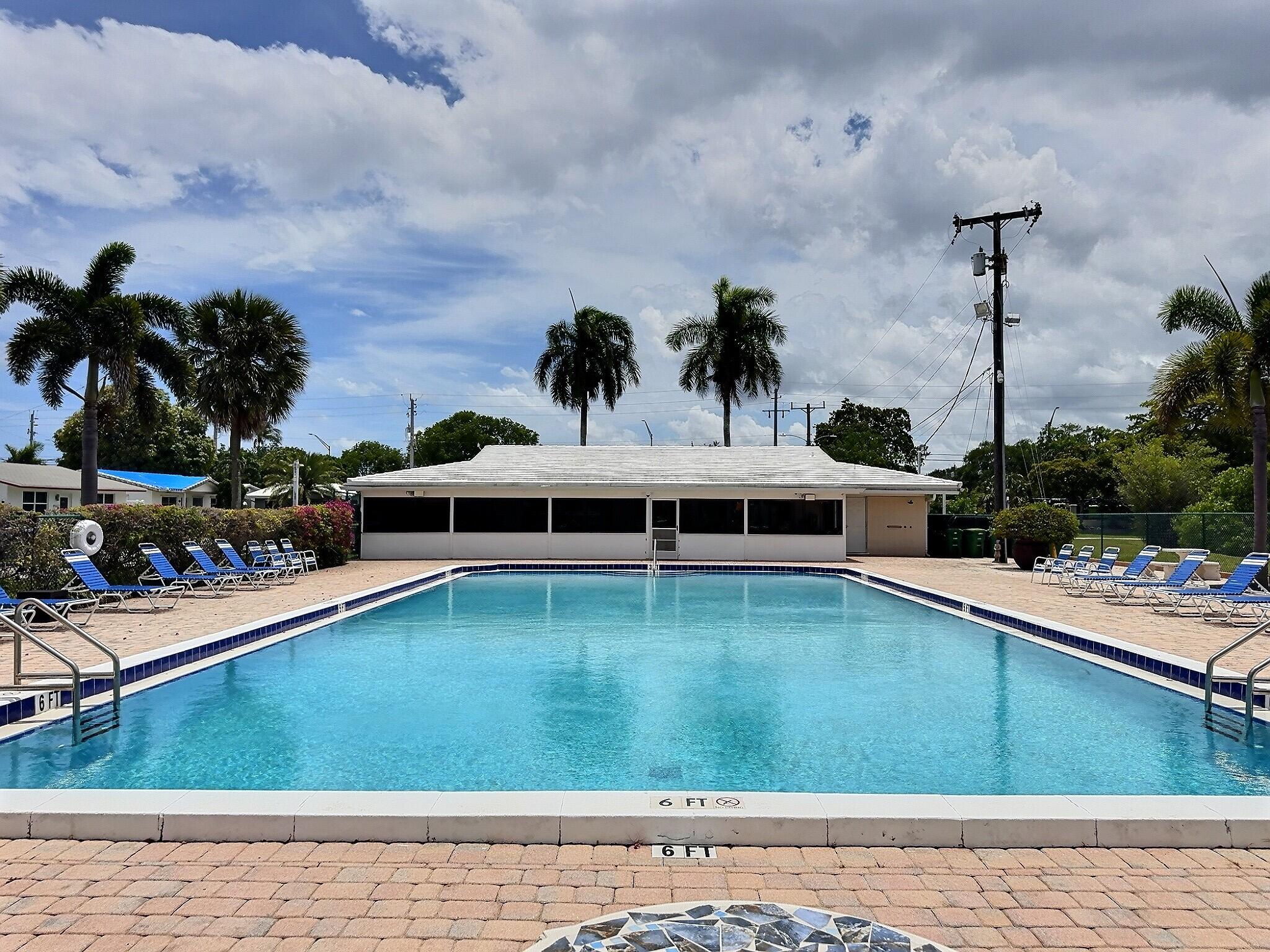 TAMARAC LAKES - Residential