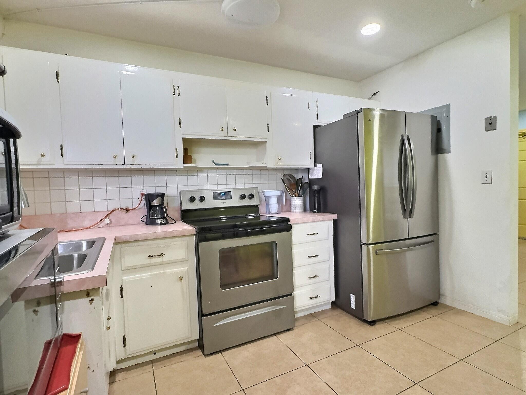 TAMARAC LAKES - Residential