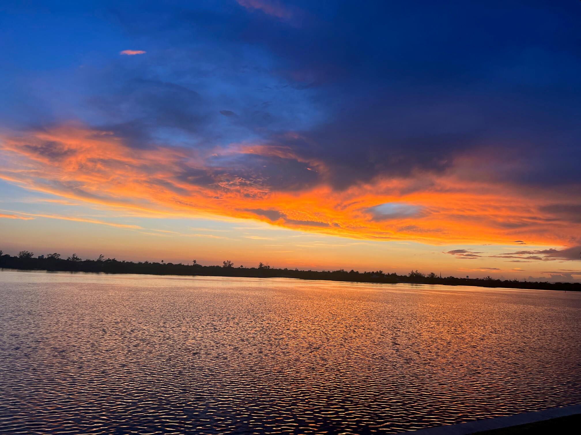 COVE CONDO - Residential