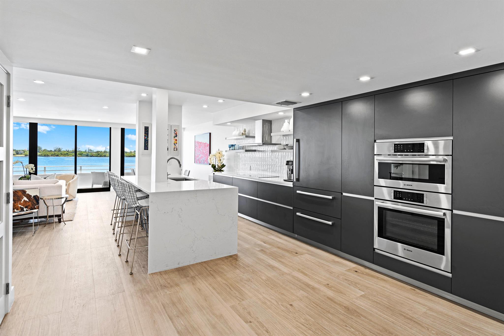 COVE CONDO - Residential