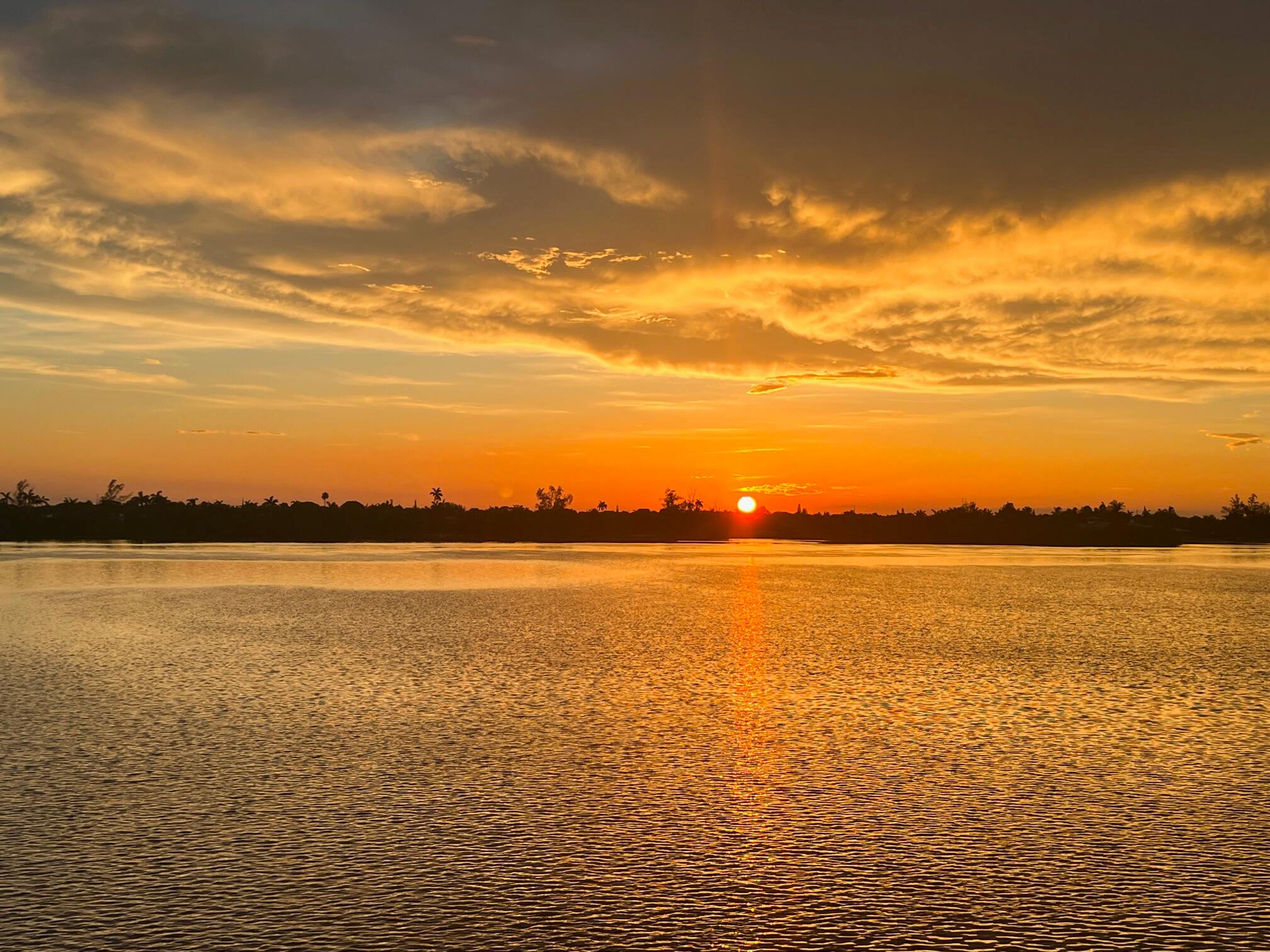 COVE CONDO - Residential