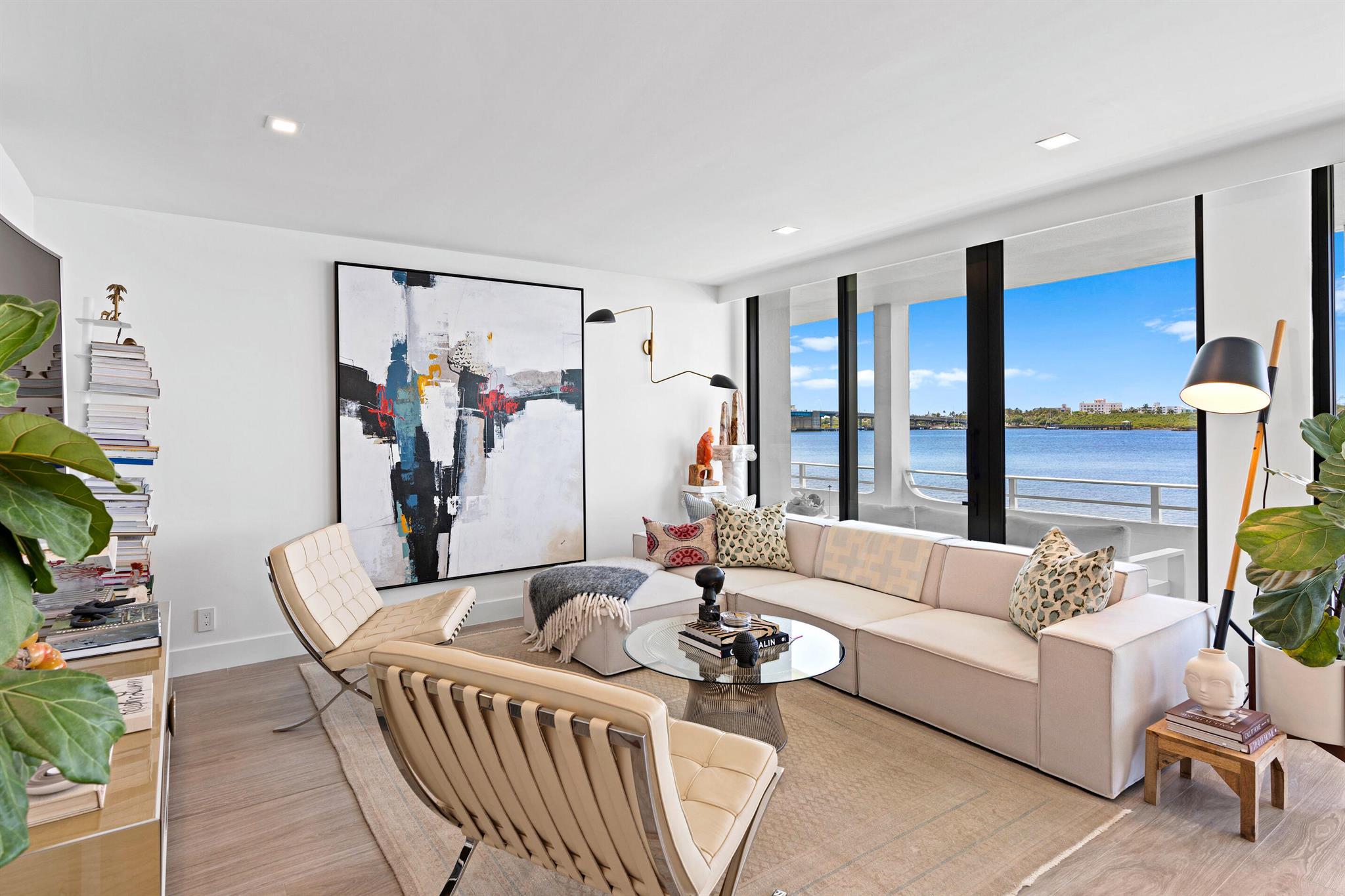 COVE CONDO - Residential