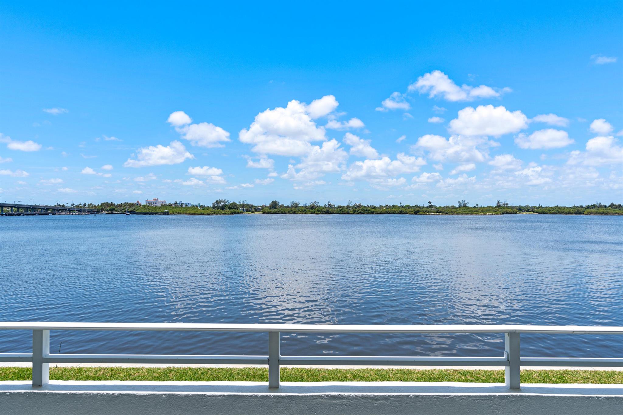 COVE CONDO - Residential