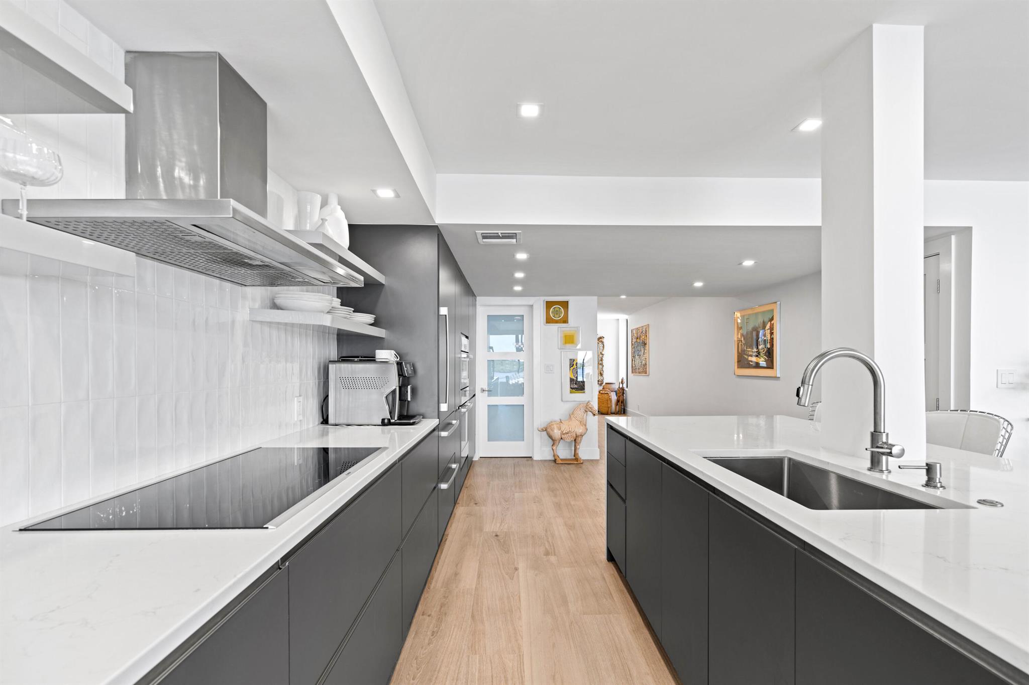 COVE CONDO - Residential