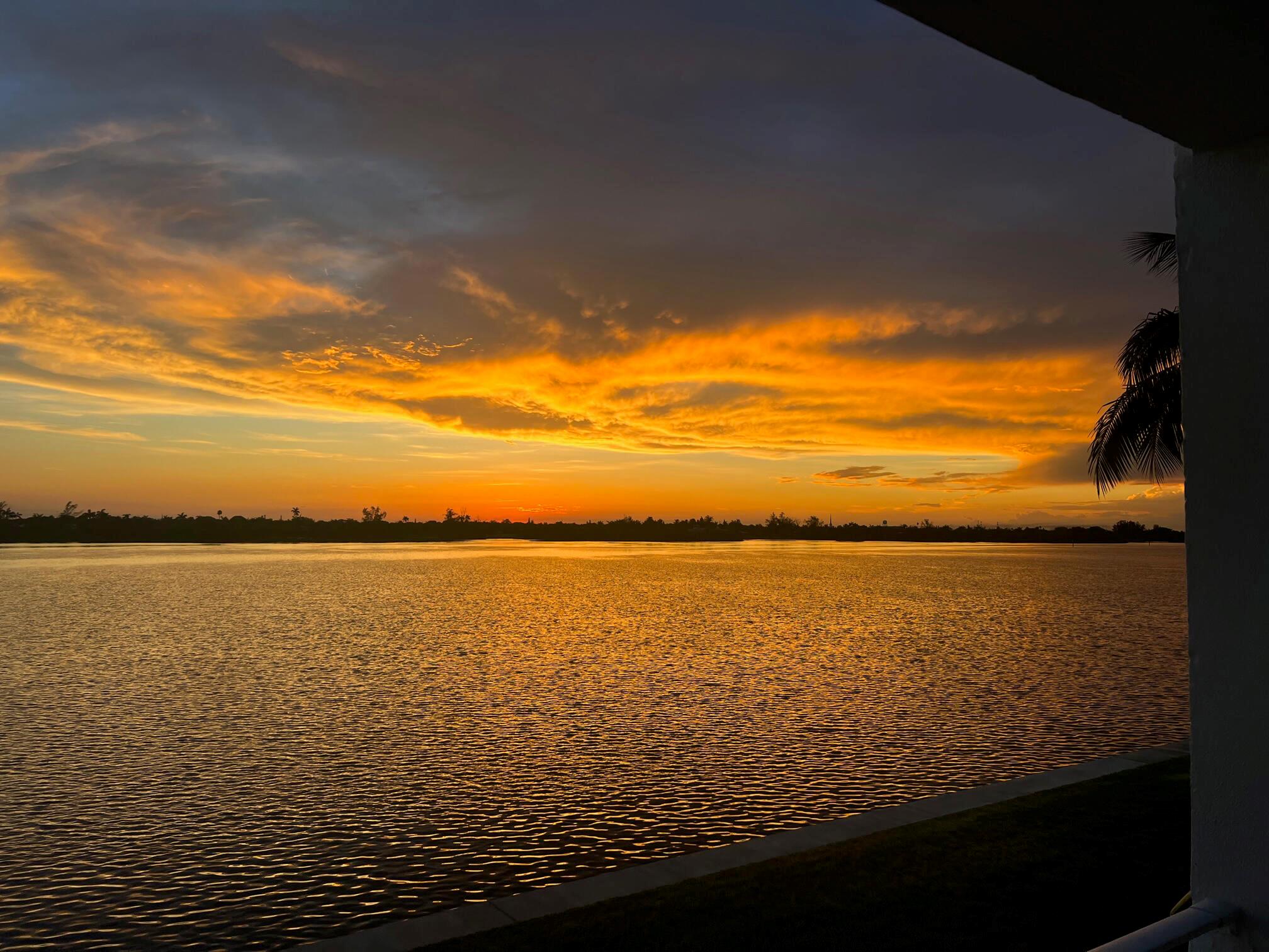 COVE CONDO - Residential