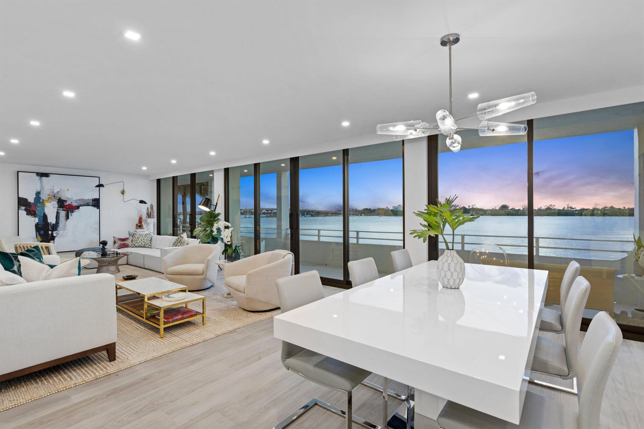 COVE CONDO - Residential