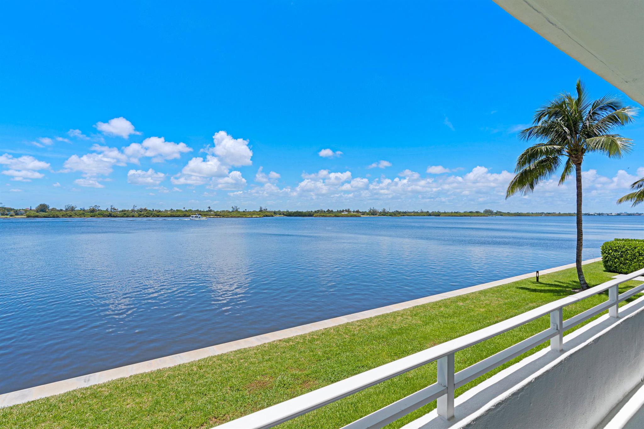 COVE CONDO - Residential