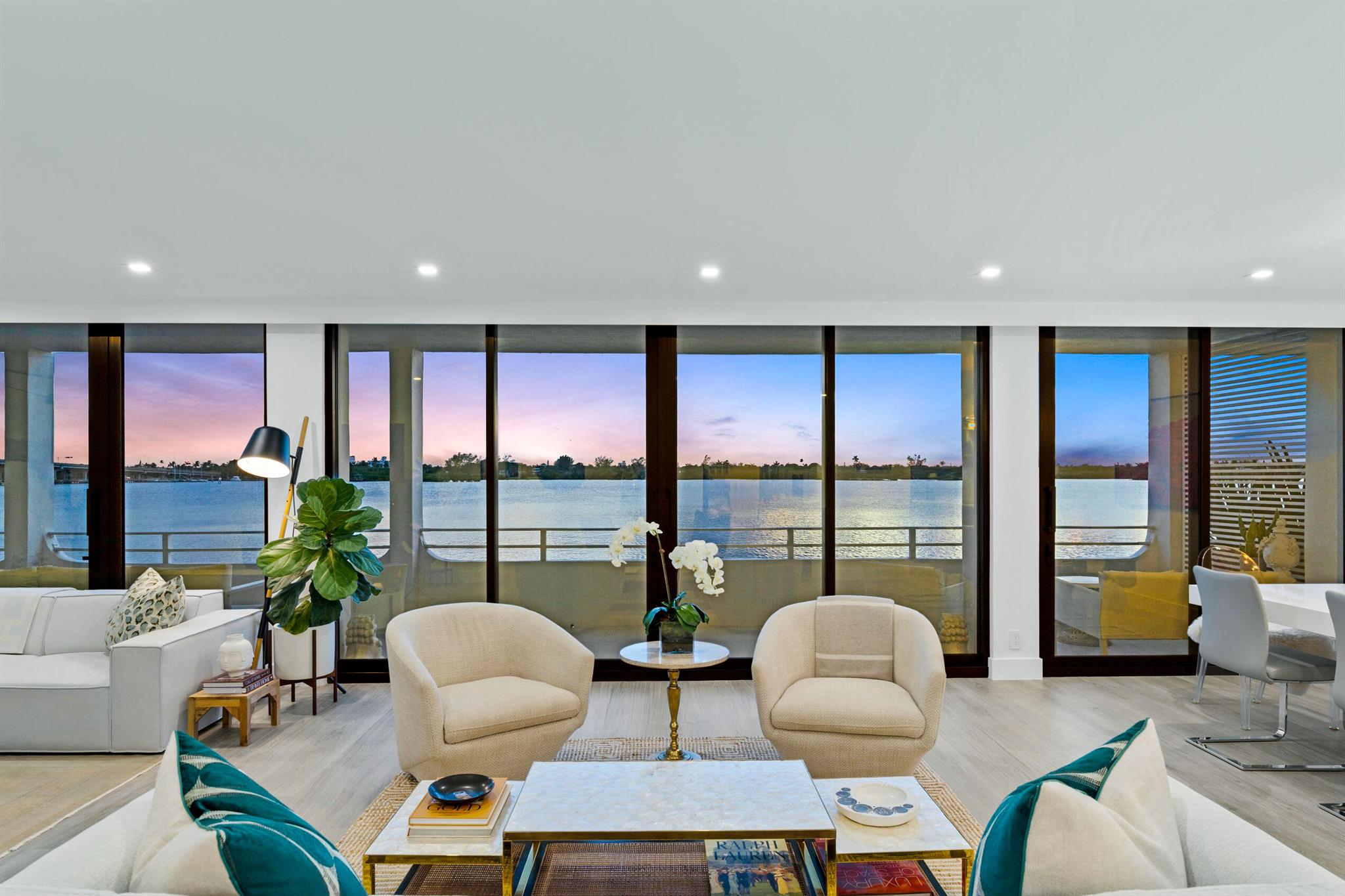 COVE CONDO - Residential