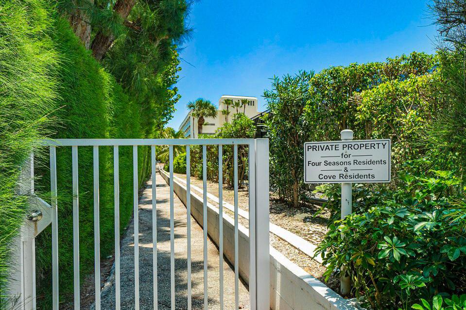 COVE CONDO - Residential