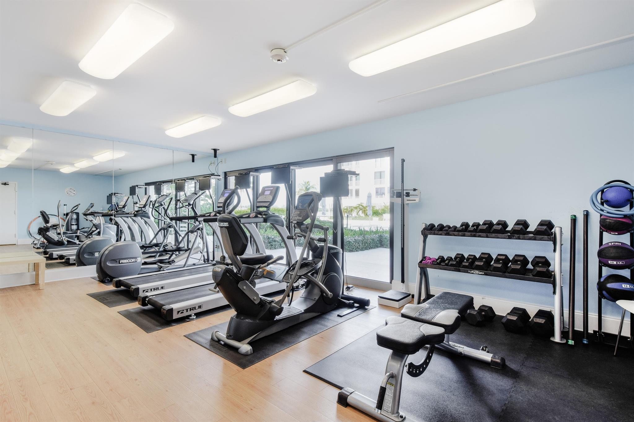 COVE CONDO - Residential