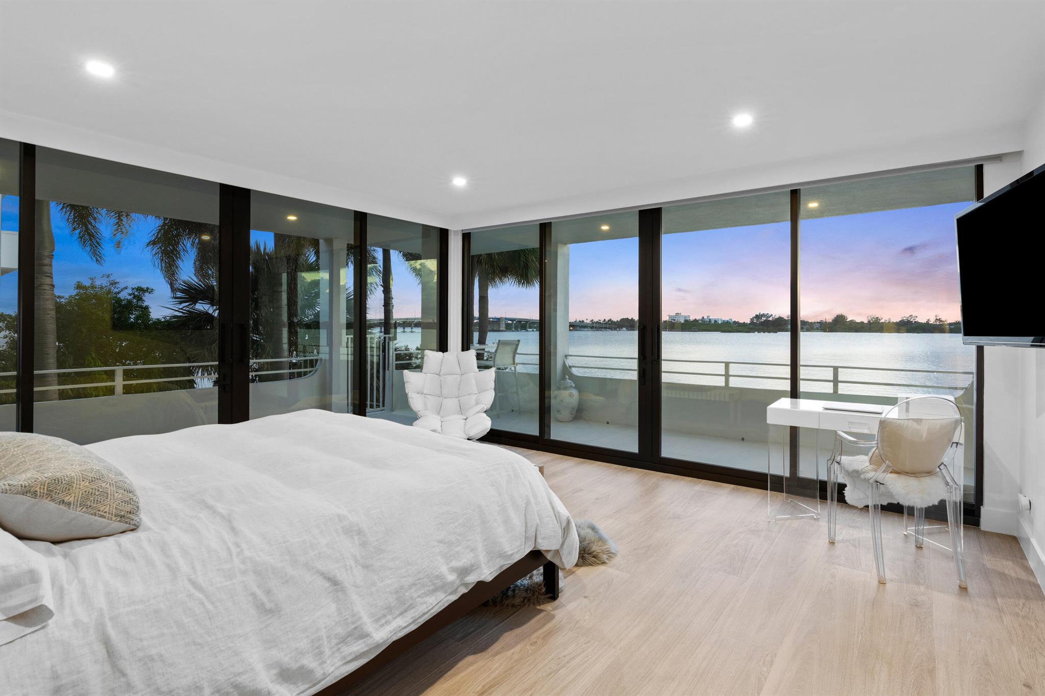 COVE CONDO - Residential