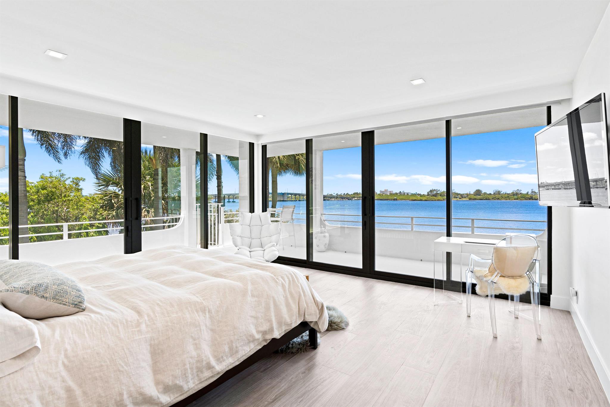 COVE CONDO - Residential