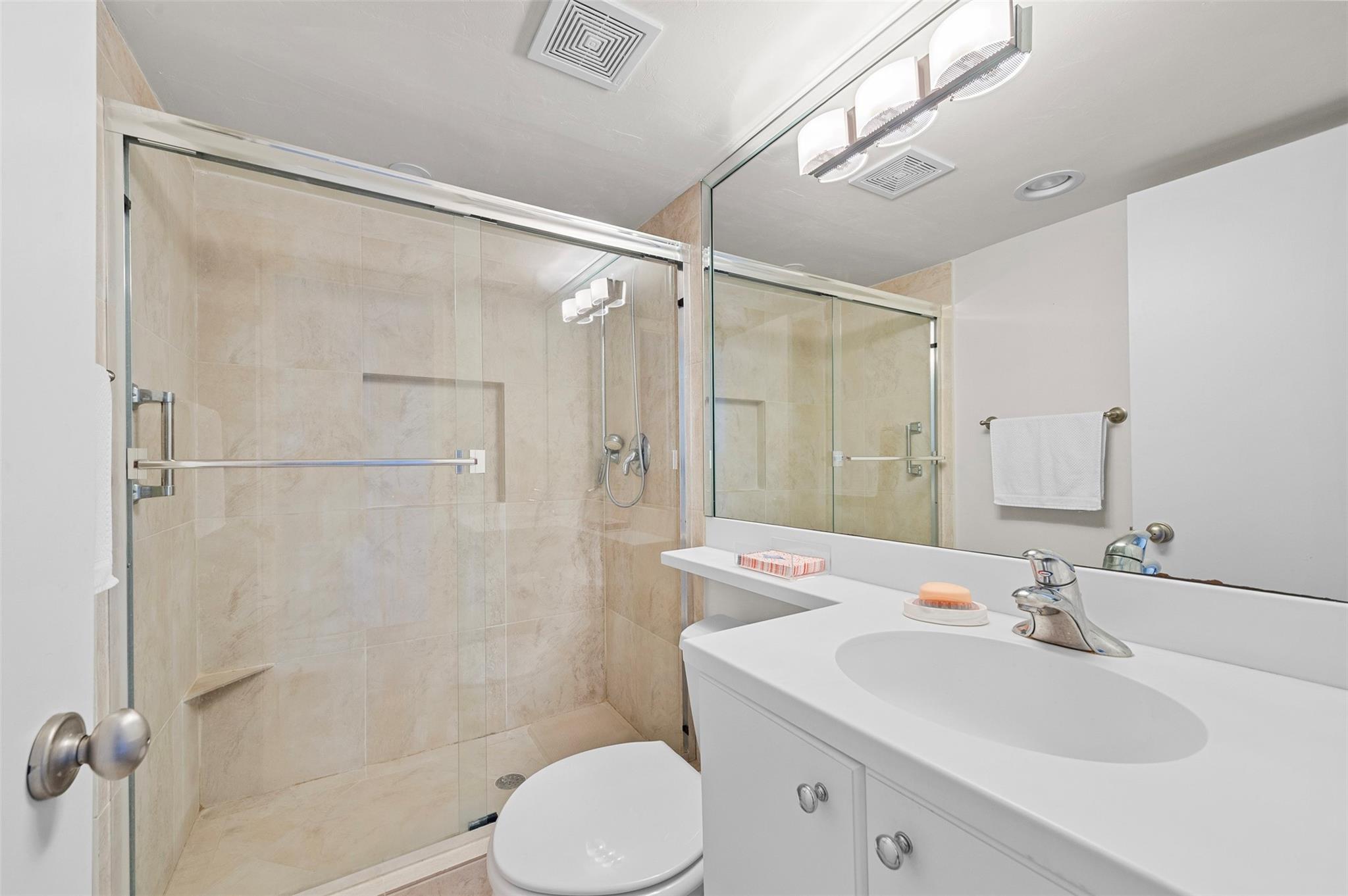 The Shore Club - Residential