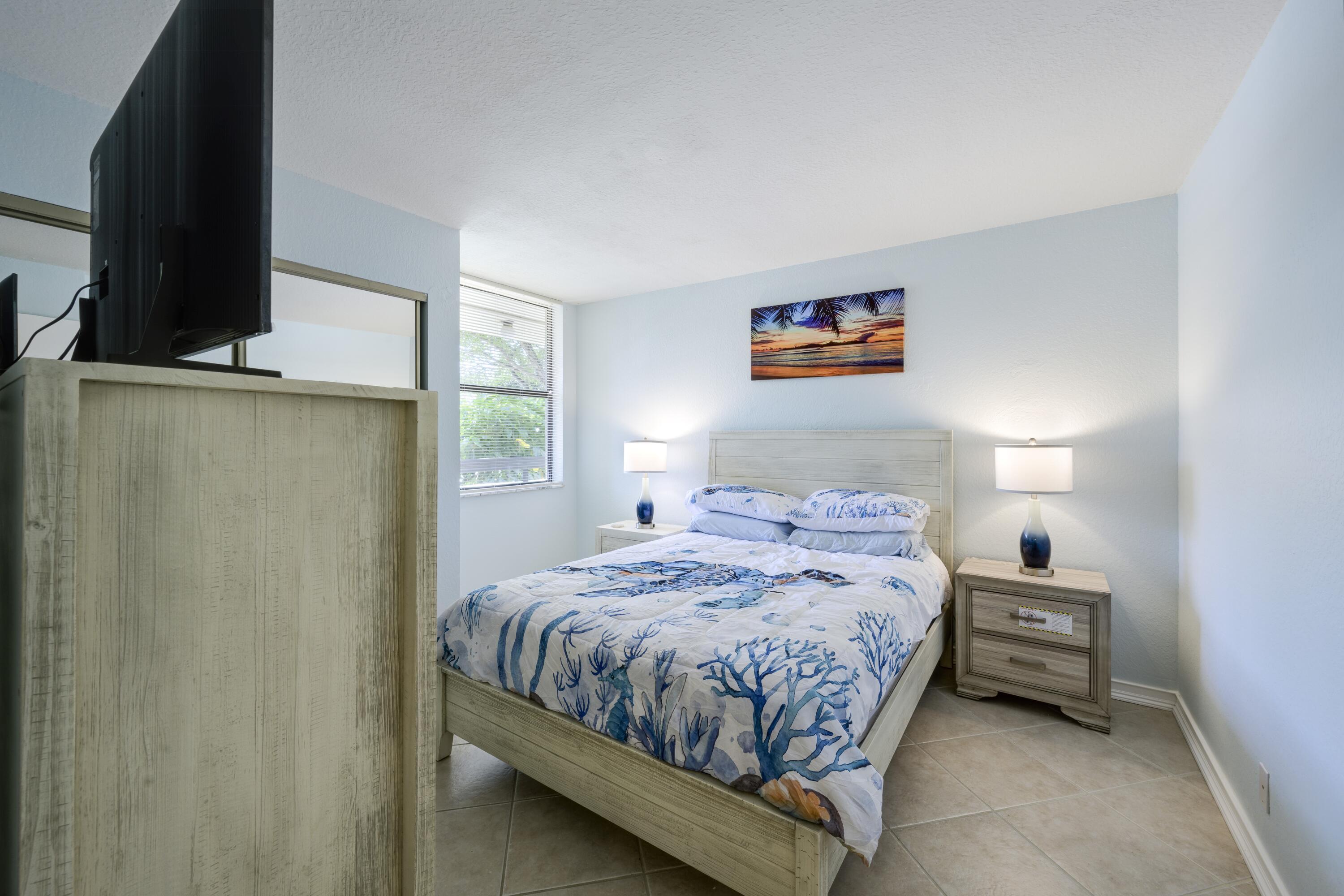 LAVERS RESORT & RACQUET CLUB - Residential Lease
