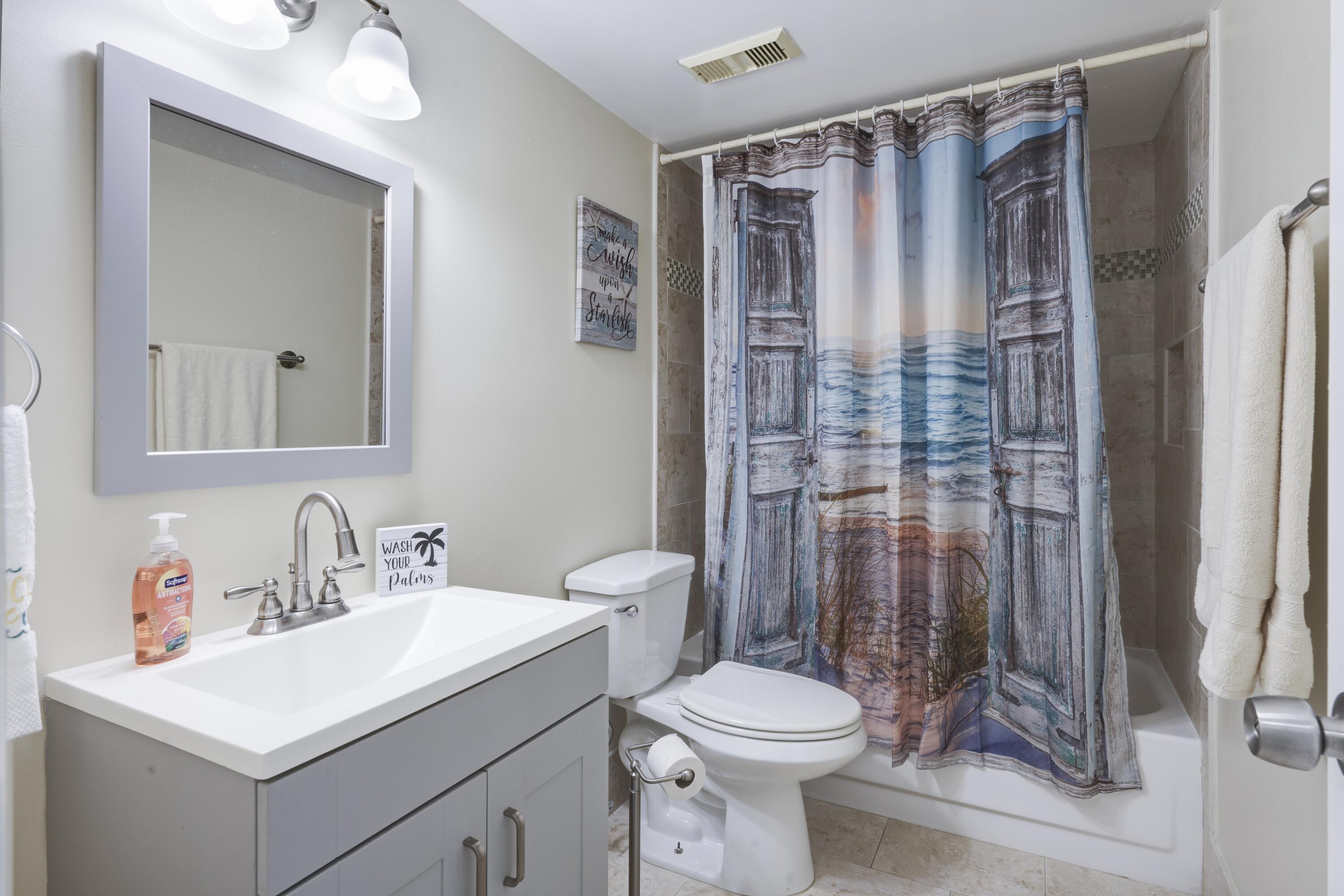 LAVERS RESORT & RACQUET CLUB - Residential Lease