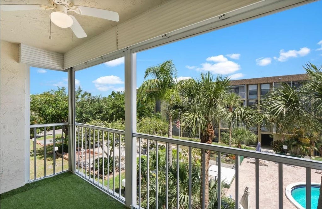 Photo of 367 S FEDERAL Highway #C321, Deerfield Beach, FL 33441 (MLS # B26087822)