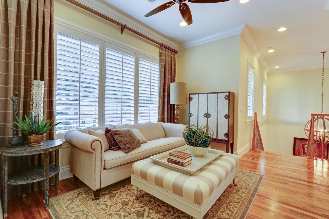 Acreage & Unrec - Residential