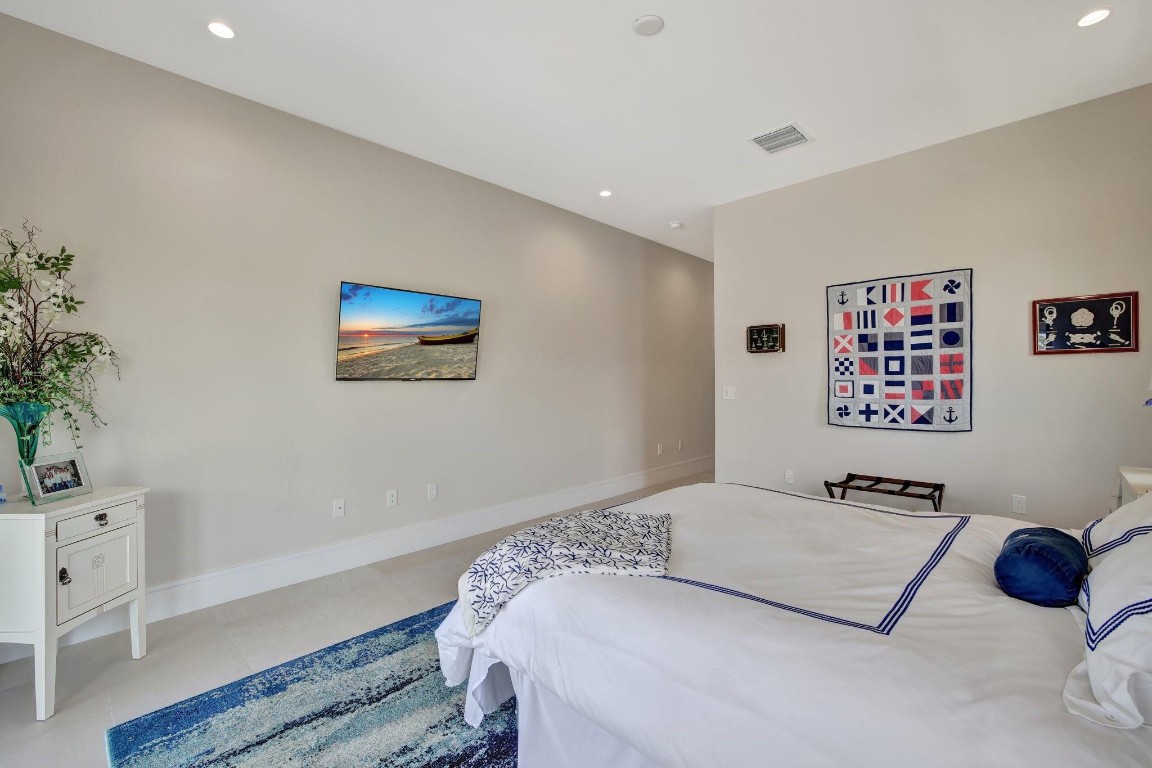 BEACH WAY HEIGHTS UNIT - Residential