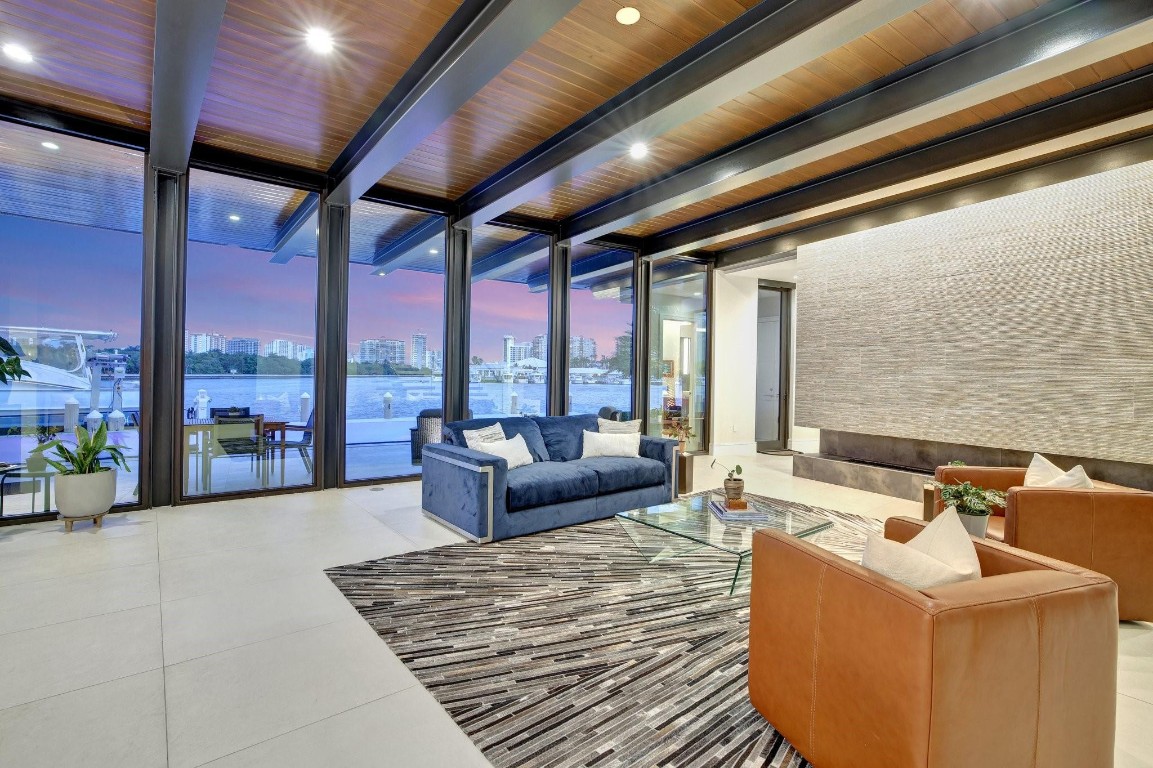 BEACH WAY HEIGHTS UNIT - Residential