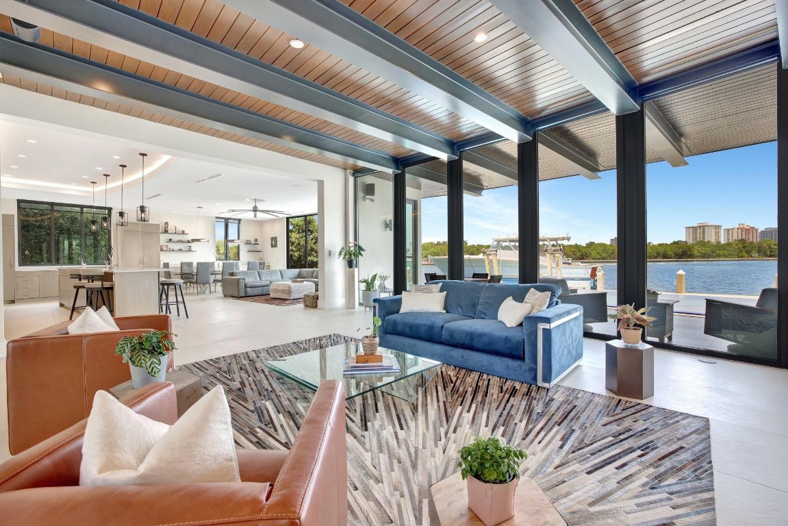 BEACH WAY HEIGHTS UNIT - Residential