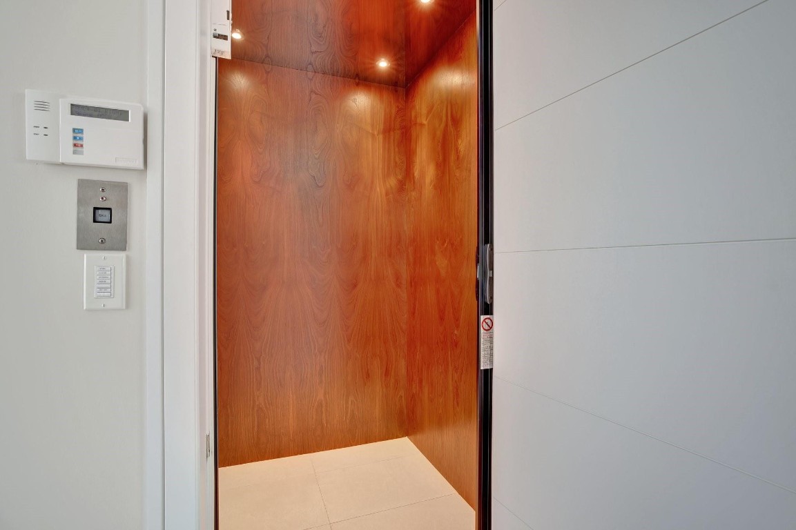 BEACH WAY HEIGHTS UNIT - Residential