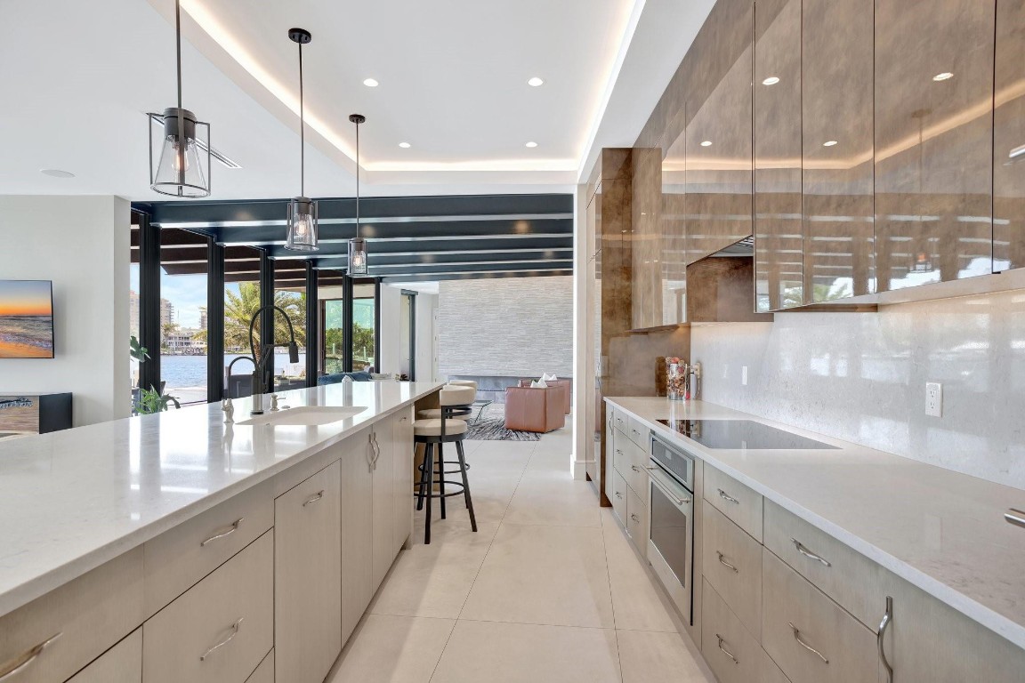 BEACH WAY HEIGHTS UNIT - Residential