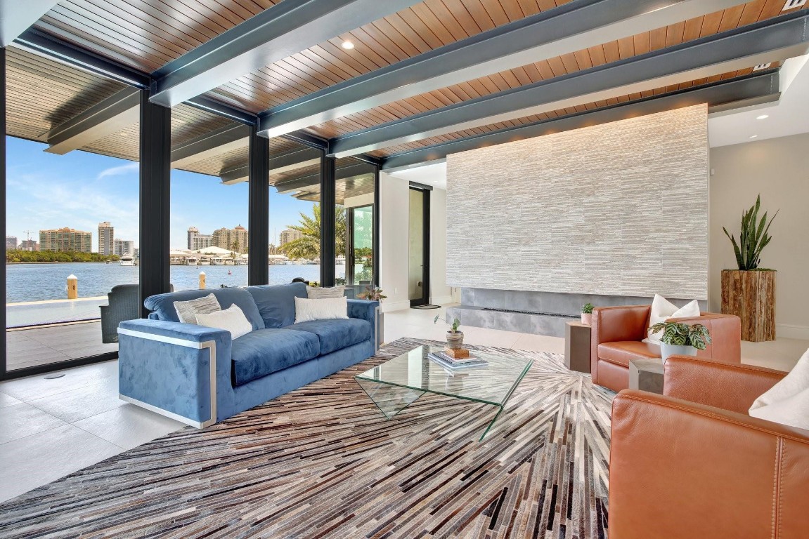 BEACH WAY HEIGHTS UNIT - Residential