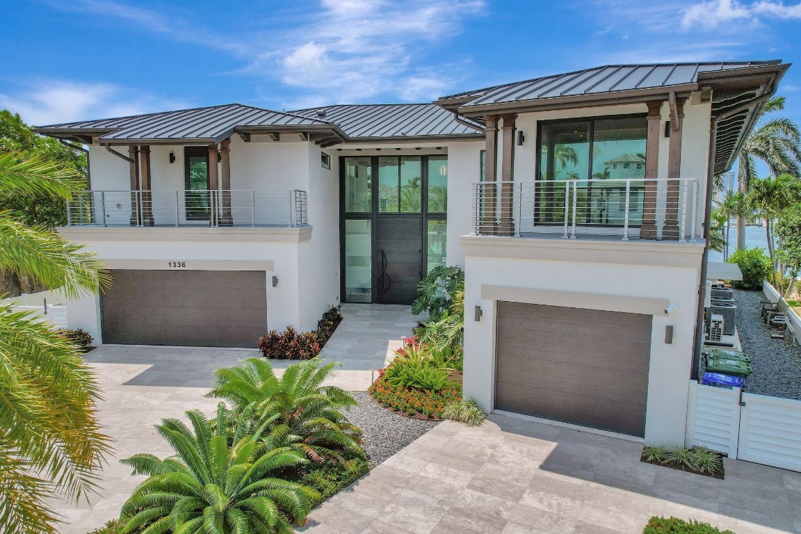 BEACH WAY HEIGHTS UNIT - Residential