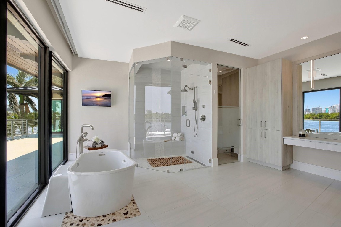 BEACH WAY HEIGHTS UNIT - Residential