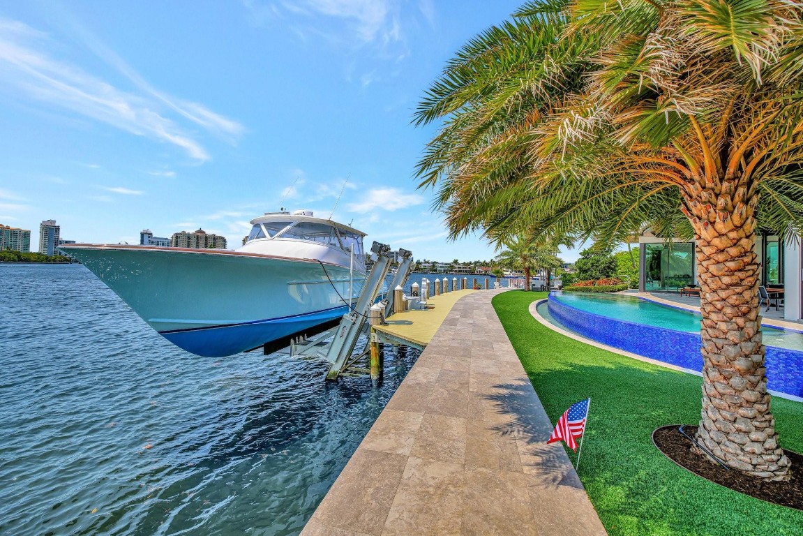 BEACH WAY HEIGHTS UNIT - Residential