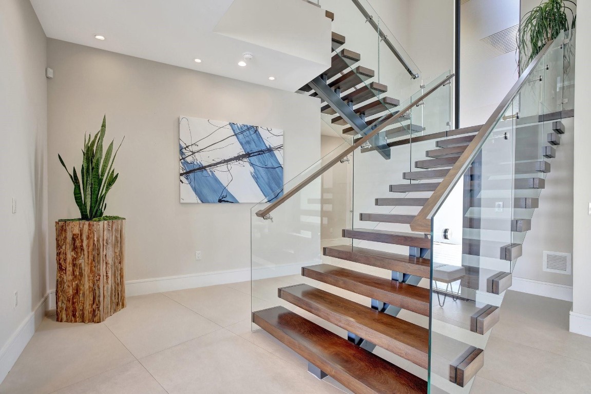 BEACH WAY HEIGHTS UNIT - Residential