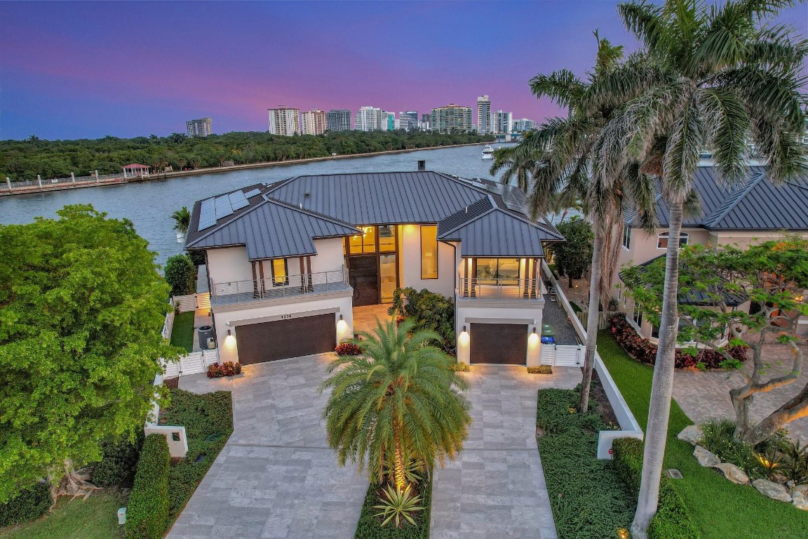 BEACH WAY HEIGHTS UNIT - Residential