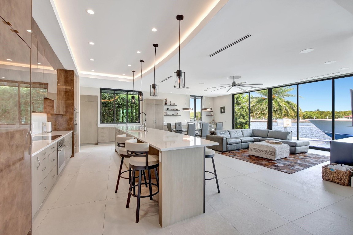 BEACH WAY HEIGHTS UNIT - Residential