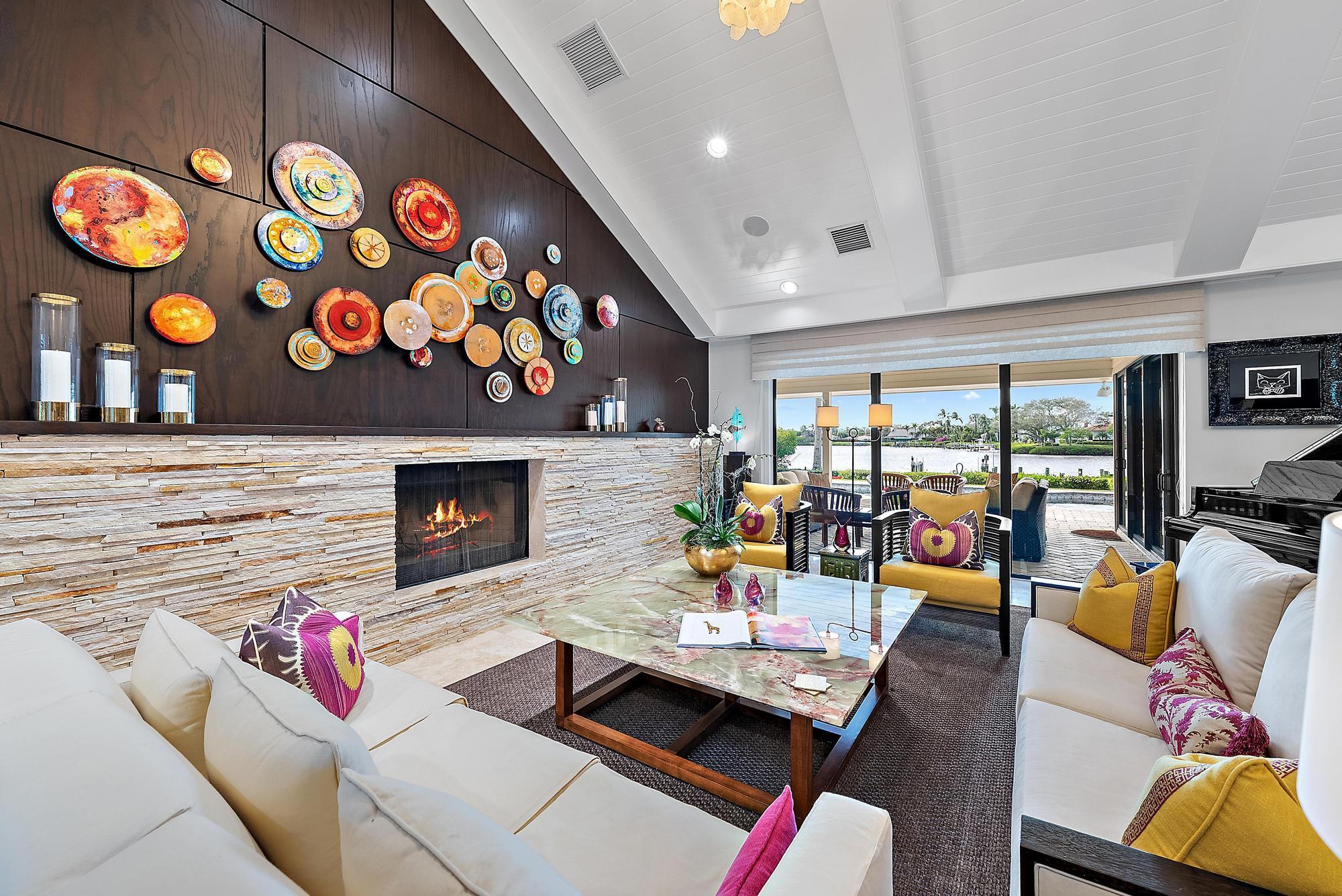 RIVER RIDGE (TEQUESTA) - Residential