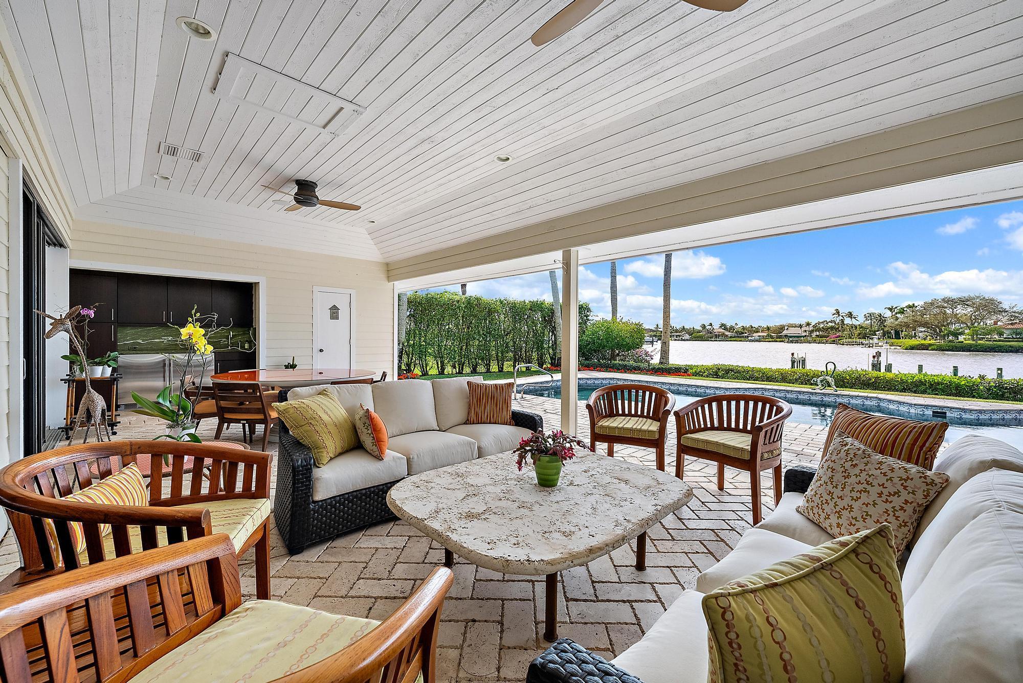 RIVER RIDGE (TEQUESTA) - Residential