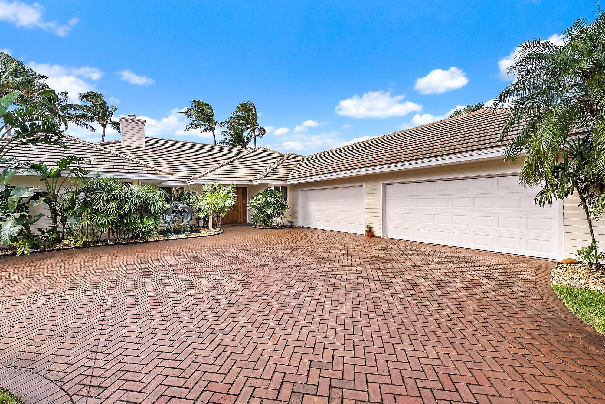 RIVER RIDGE (TEQUESTA) - Residential