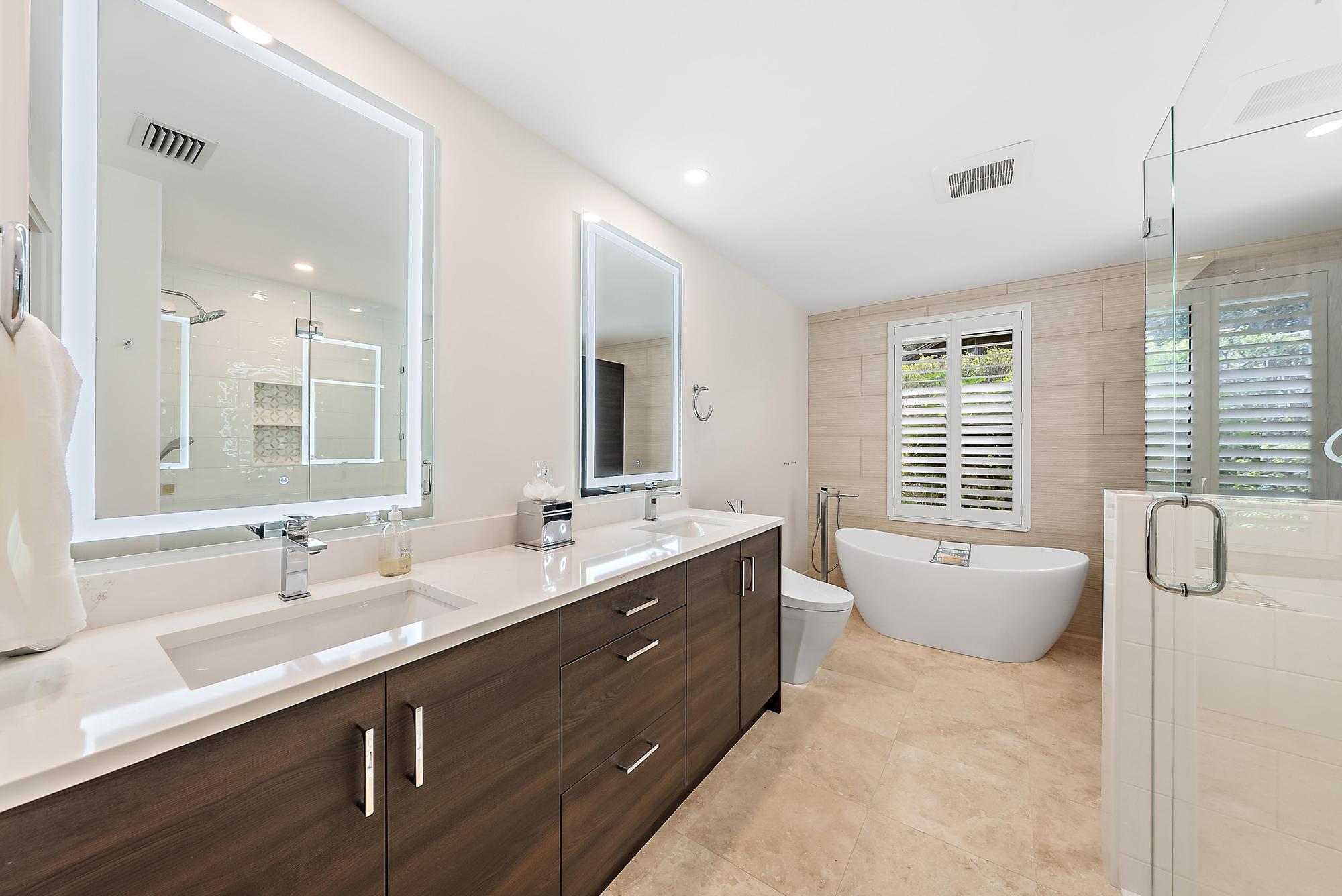 RIVER RIDGE (TEQUESTA) - Residential