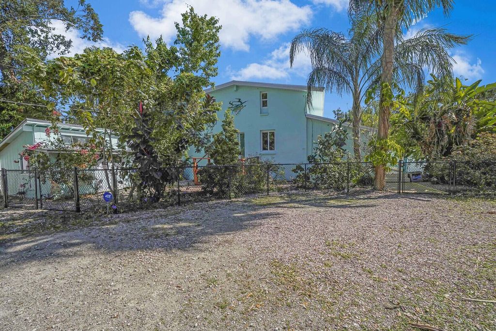 Photo of 925 SW Rustic Circle, Stuart, FL 34997 (MLS # R10990210)