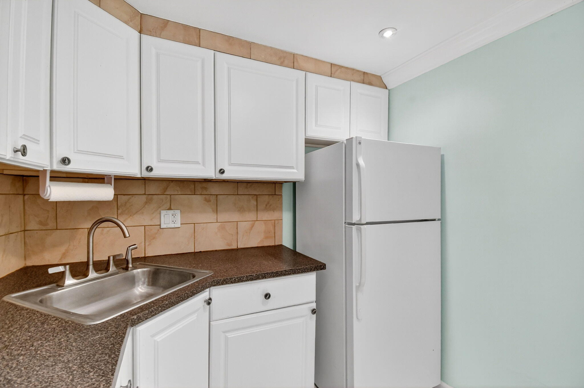 5203 NE 24th Terrace B105