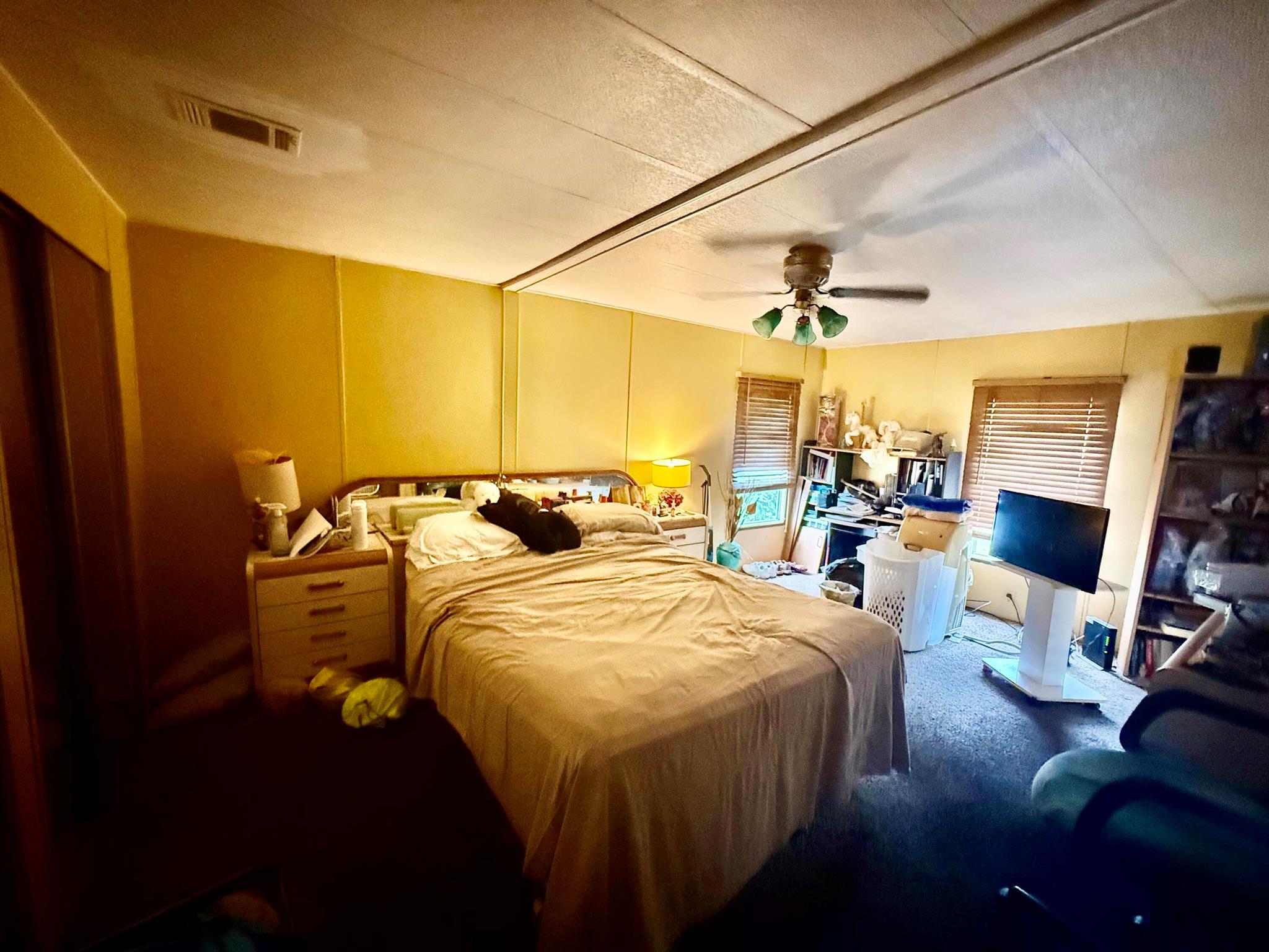 JAMAICA BAY MOBILE HOME C - Residential
